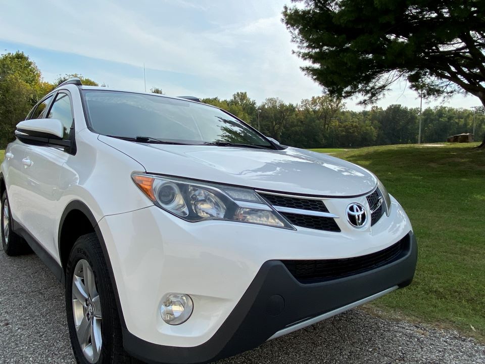 2015 Toyota RAV4 XLE FWD SUV