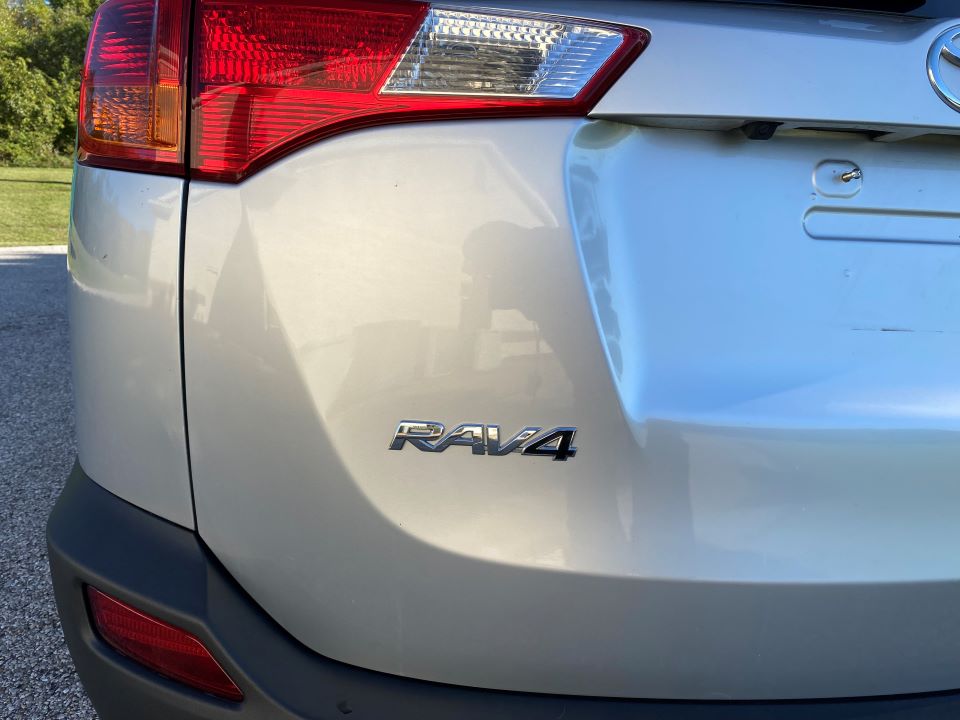 2015 Toyota RAV 4 XLE Sport Utility