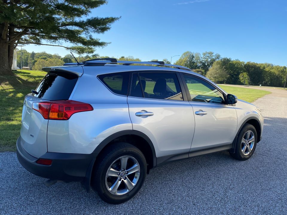 2015 Toyota RAV 4 XLE Sport Utility