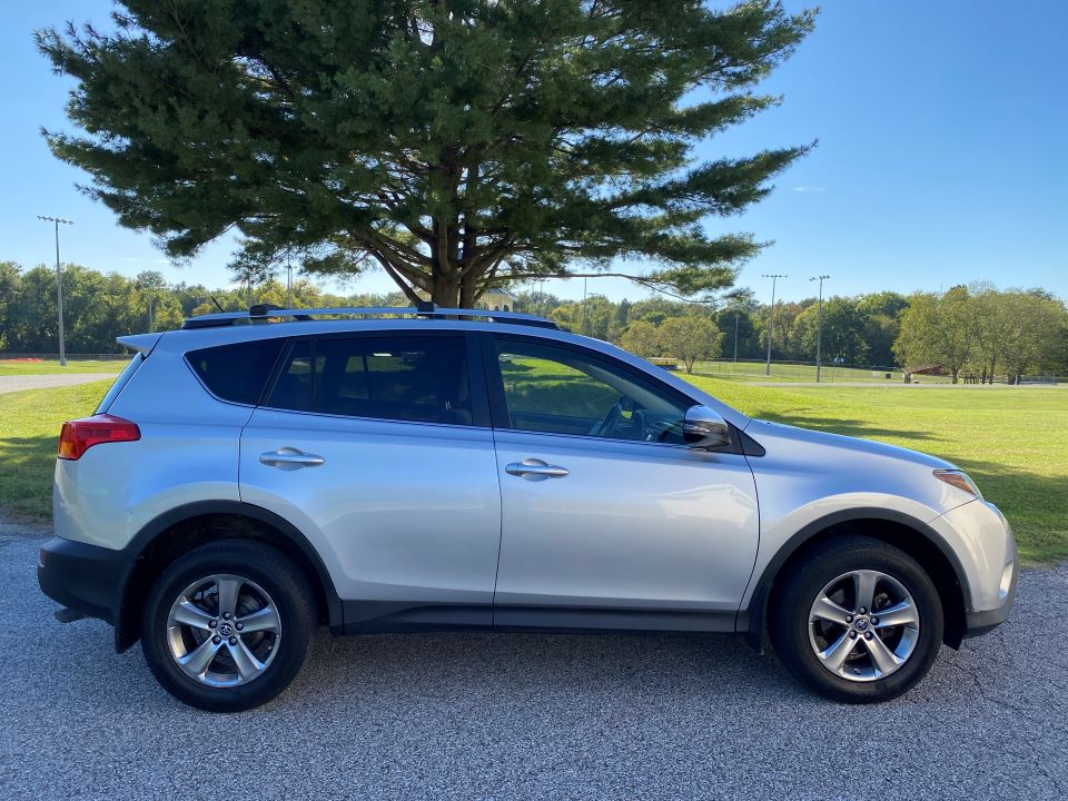 2015 Toyota RAV 4 XLE Sport Utility